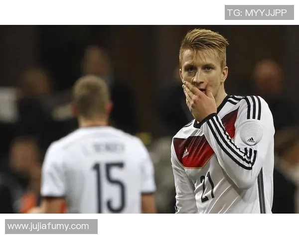 德国足球历史十大传奇球星盘点 揭示德国足球辉煌背后的英雄人物