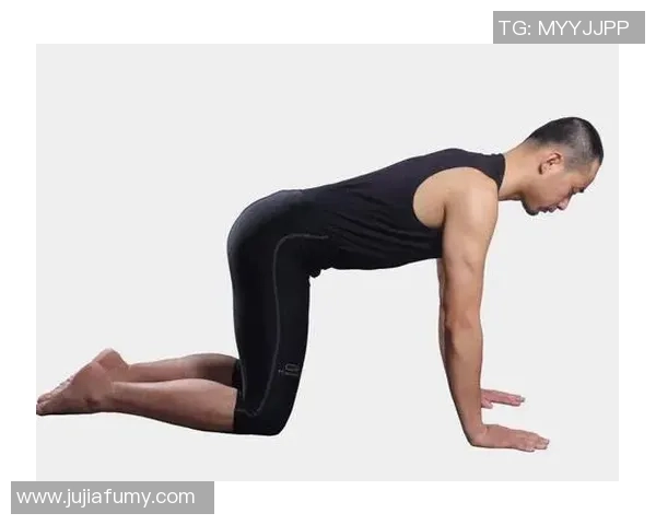 足球明星亲自示范普拉提训练法 打造完美身形与运动表现