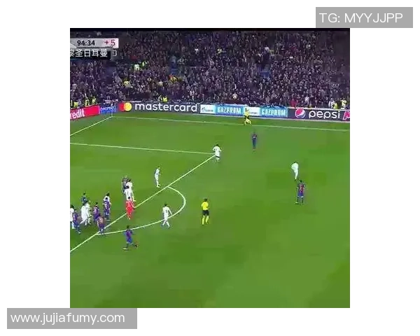 足球球星佩戴装备展现个性风格与竞技魅力解析