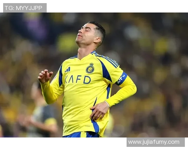 足球球星帅气剪辑集锦 展现足坛巨星风采与精彩瞬间